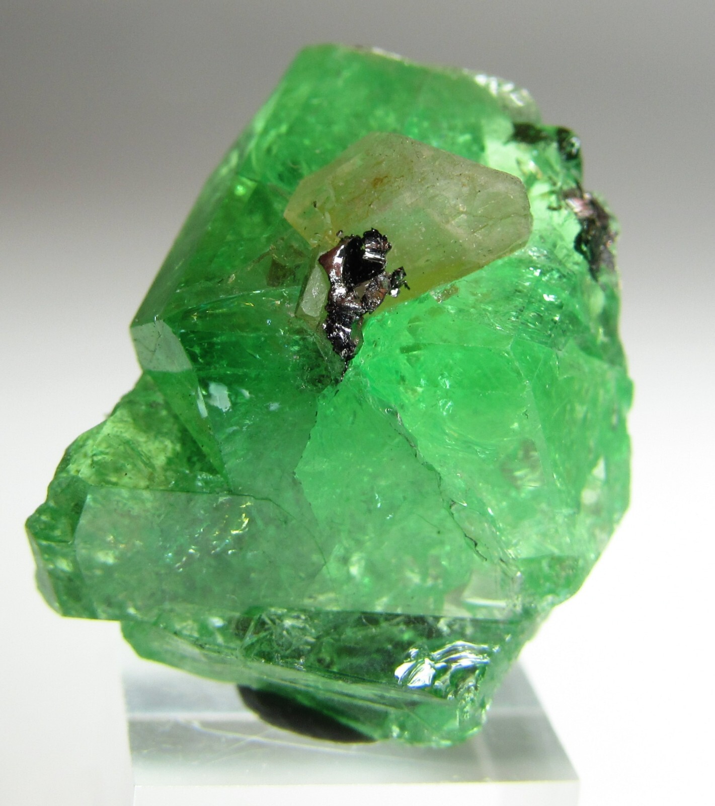 EXQUISITE ELEGANT GLASSY GEM TSAVORITE GROSSULAR GARNET W/ DIOPSIDE!!! TANZANIA