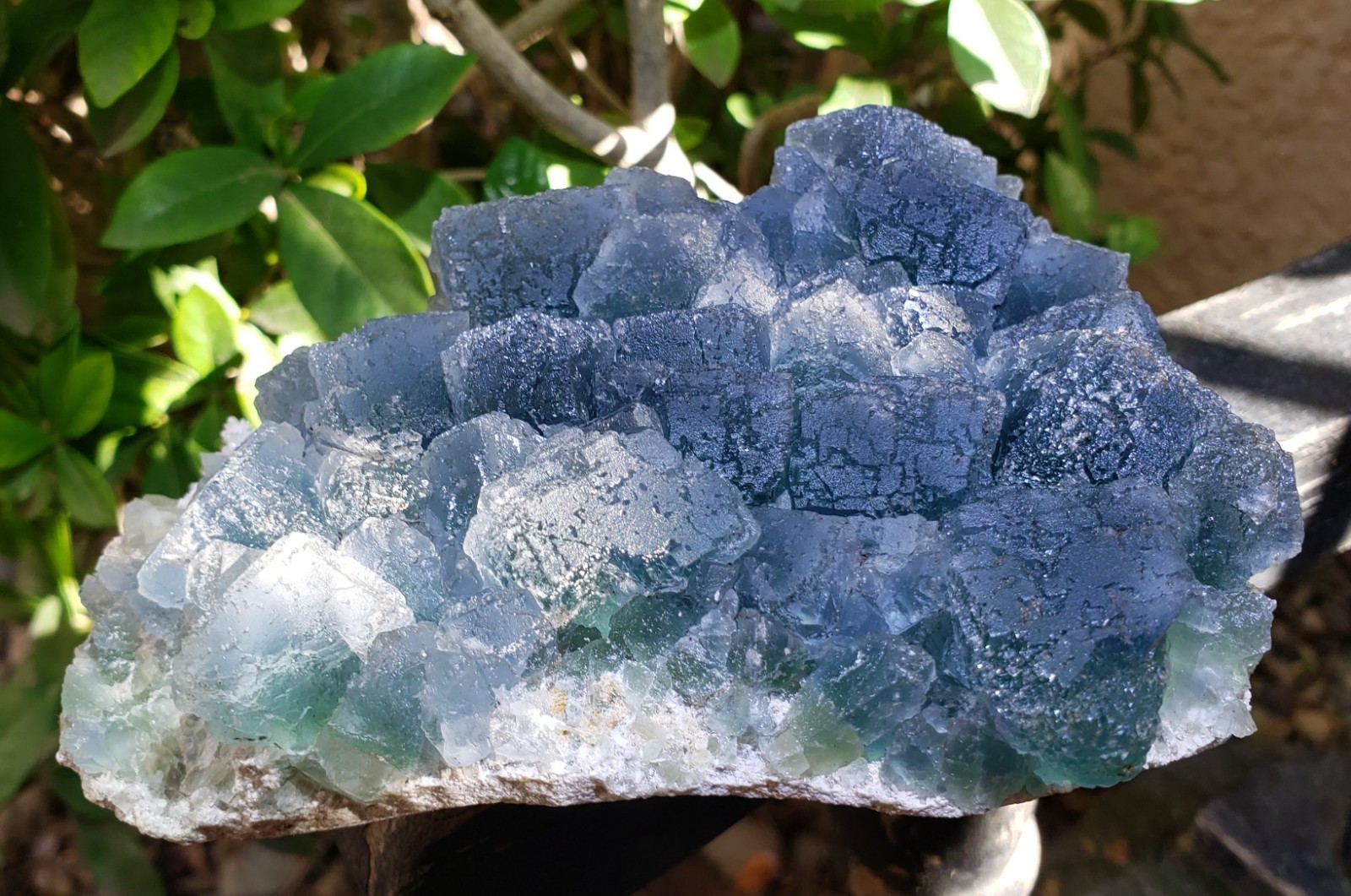 5.25″ Blue Fluorite Crystal Quartz UV on Matrix Specimen, 609g or 1.3 lbs