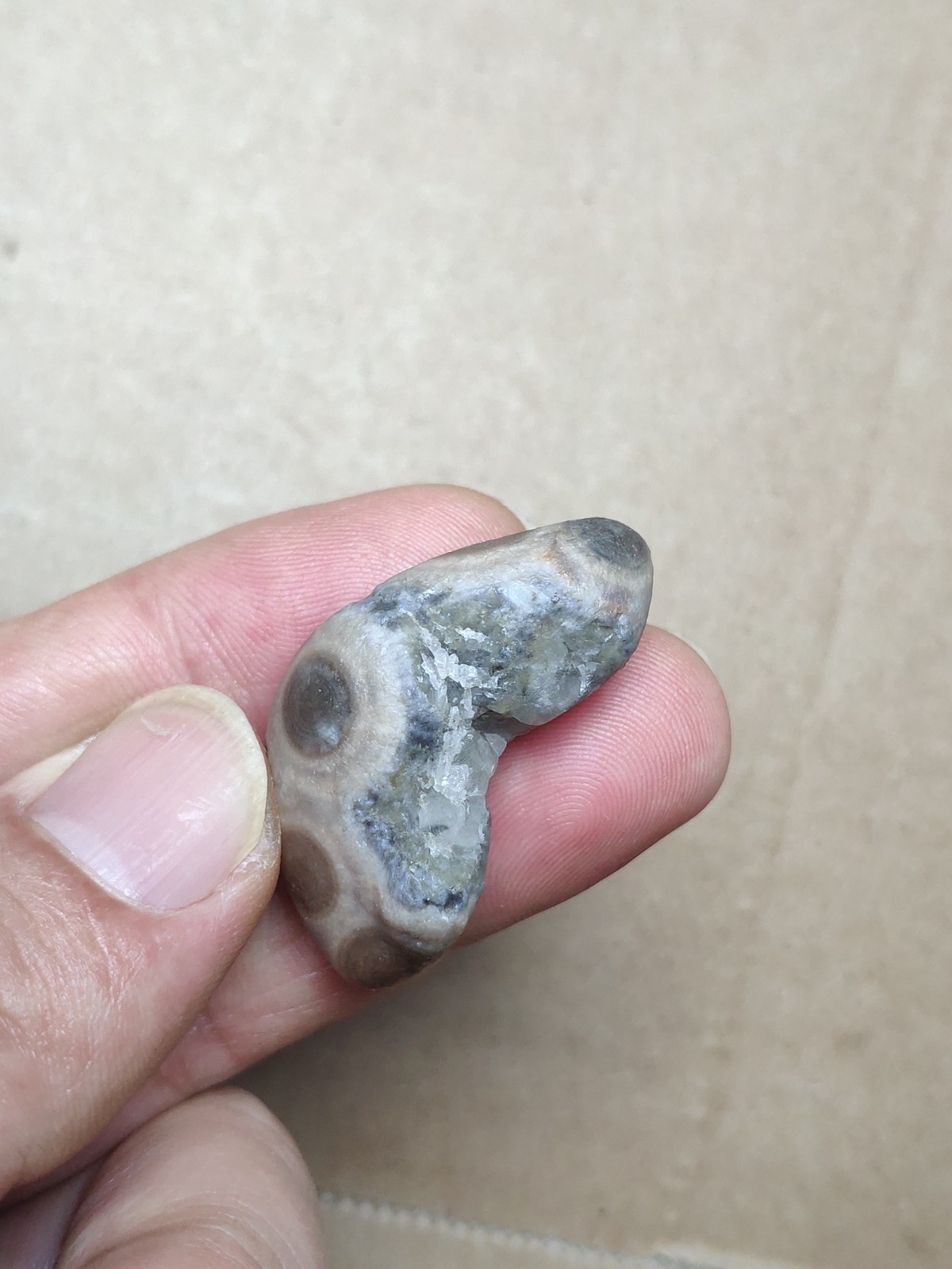 36mm Natural Gobi Agate eye agate stone collection Landscape stone