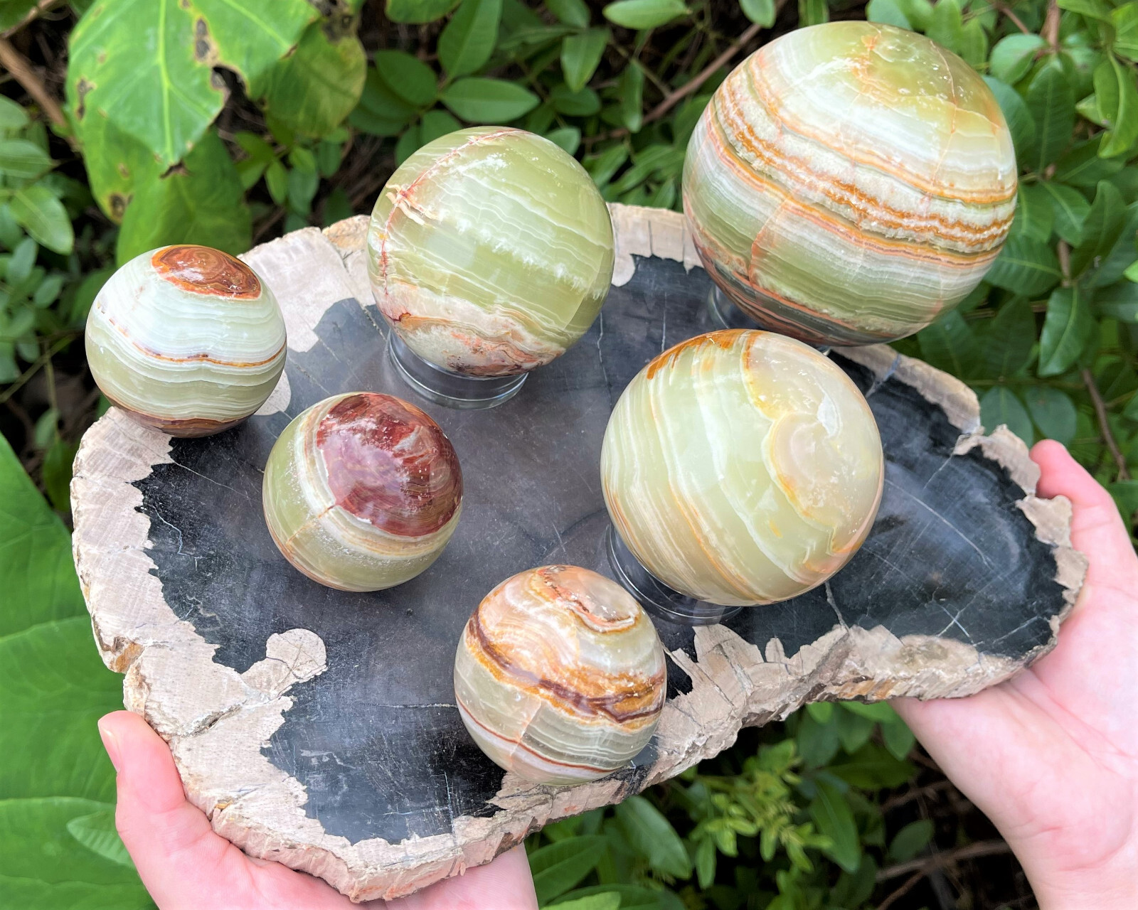 Green Onyx Sphere 2″ 3″ or 4″ Pick Size (‘A’ Grade, Onyx sphere, Crystal Sphere)