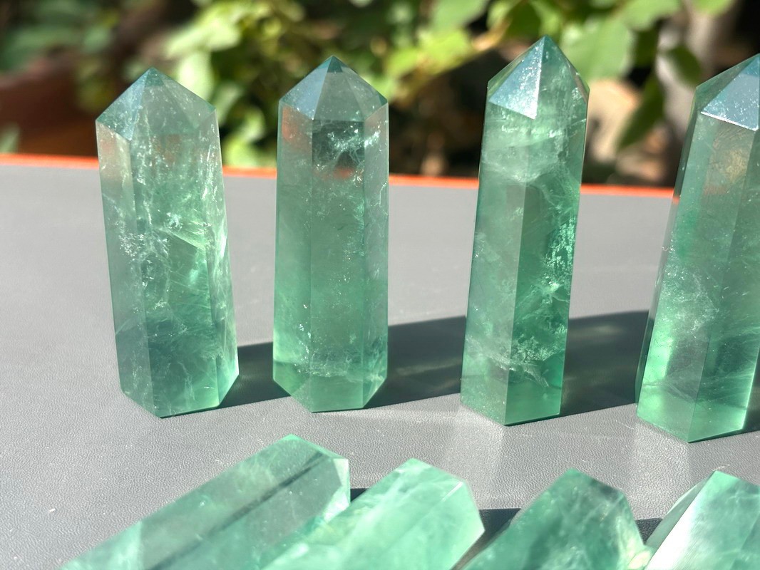 10pcs Green Fluorite Quartz Crystal Pointed & Faceted Wand Obelisk Reiki Chakra