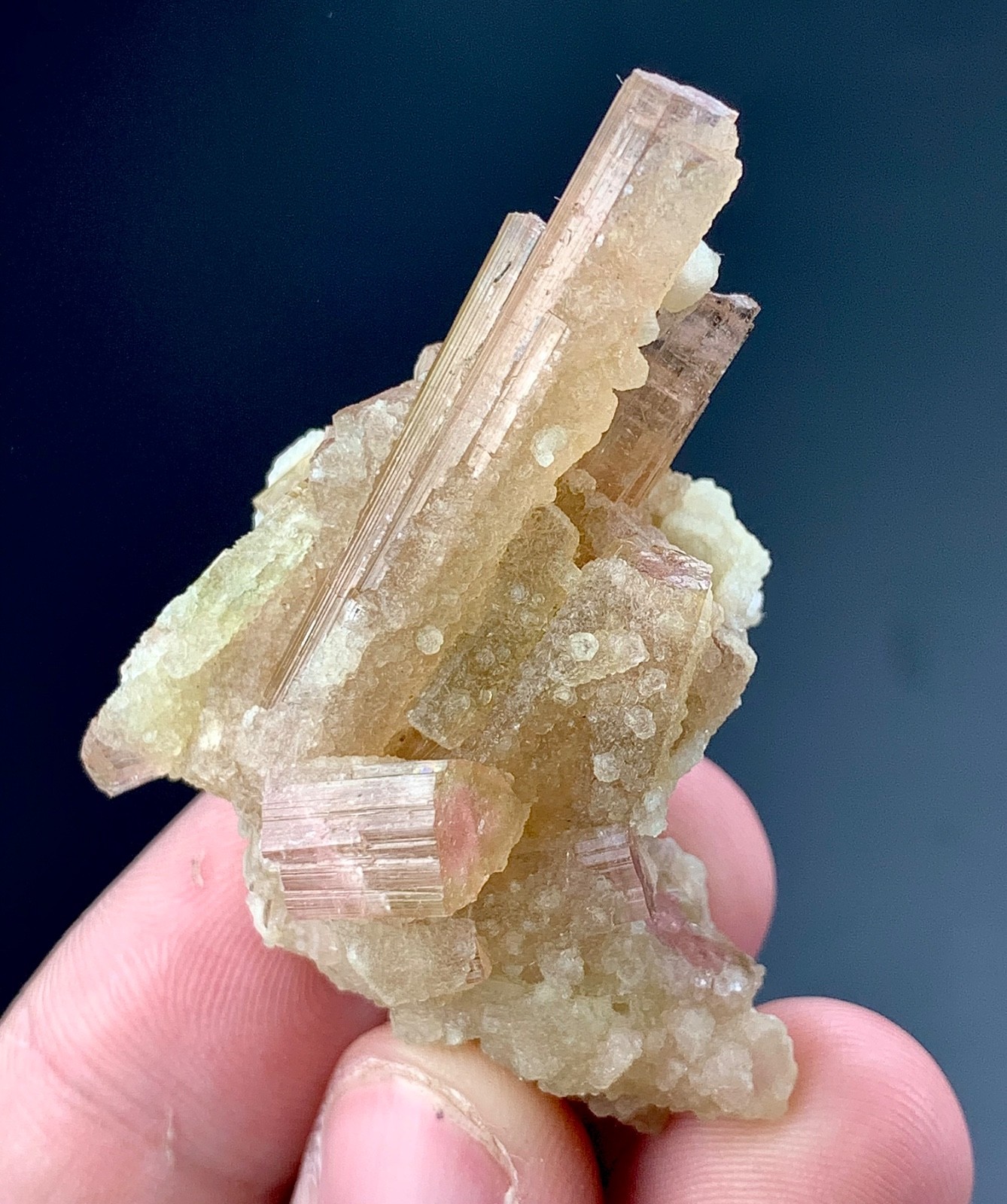 137 CTs Tourmaline Crystals specimen from Afghanistan