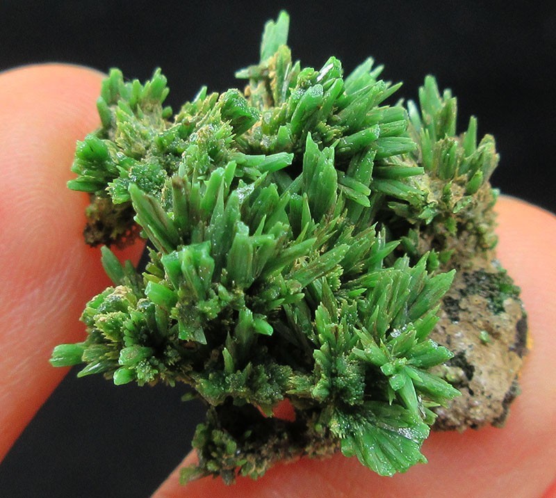 6.9g green pyromorphite crystals minerals specimens from China!~~