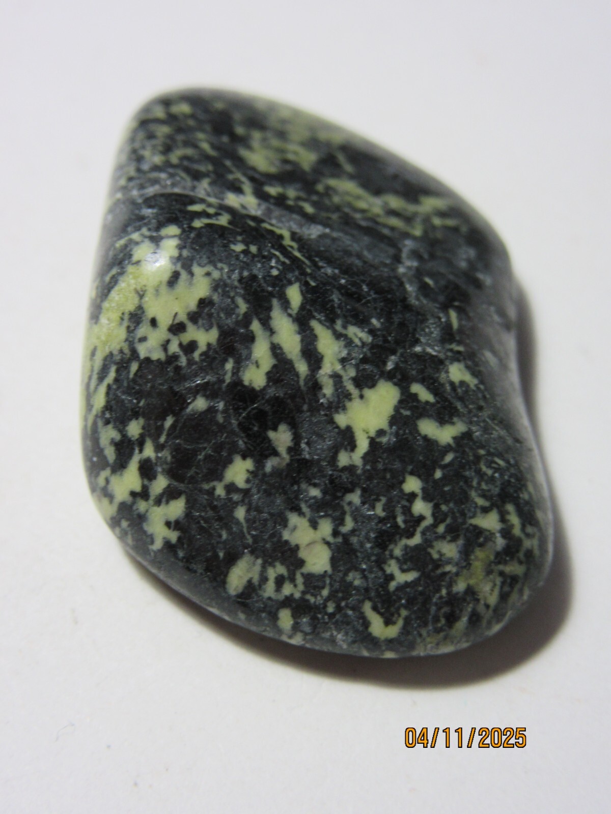 Speckled Green 1 5/8″ Epidote Tumbled N. Carolina Collectible SGETNC-97