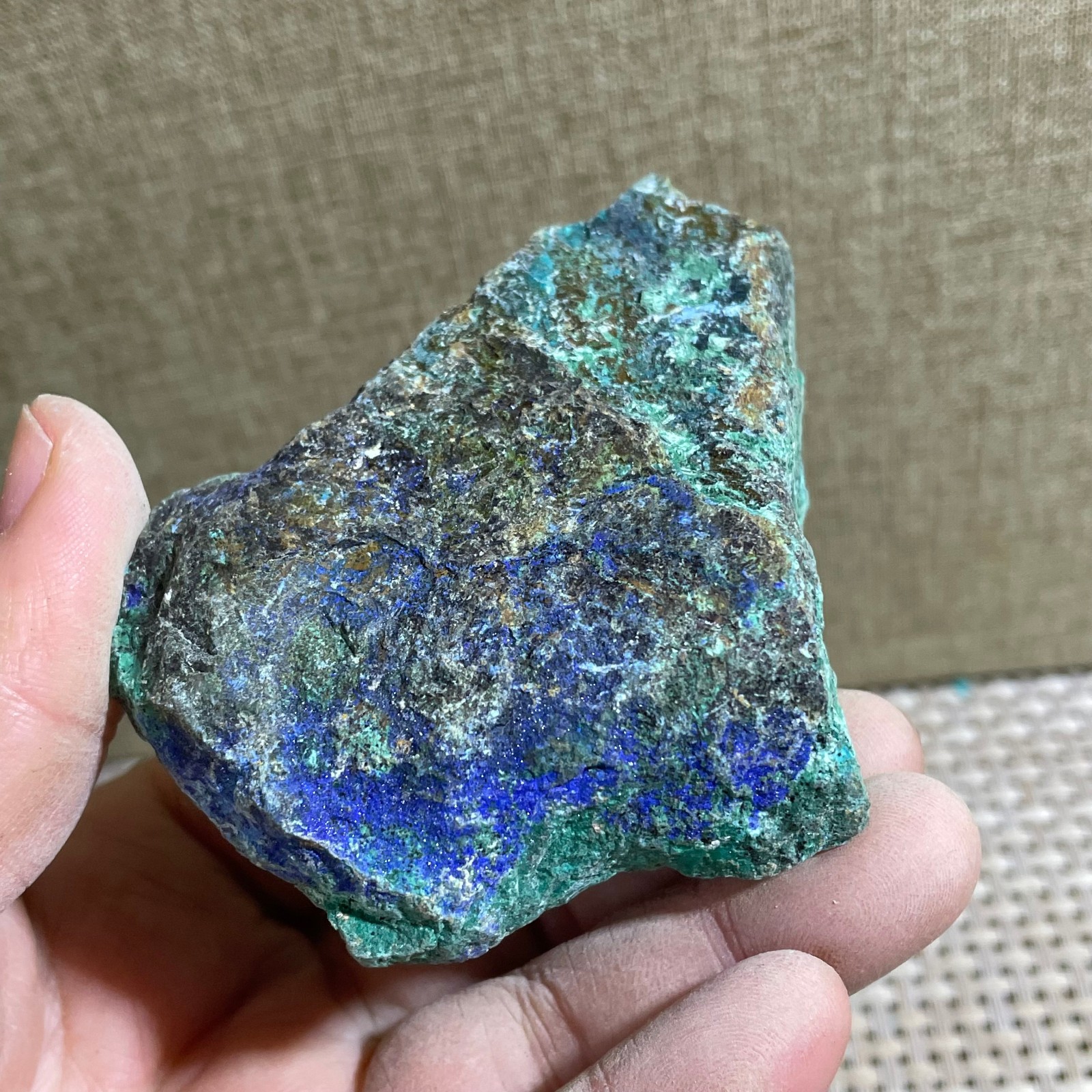 Restoration of Blue Copper Ore Quartz Crystal Mineral Samples 183g