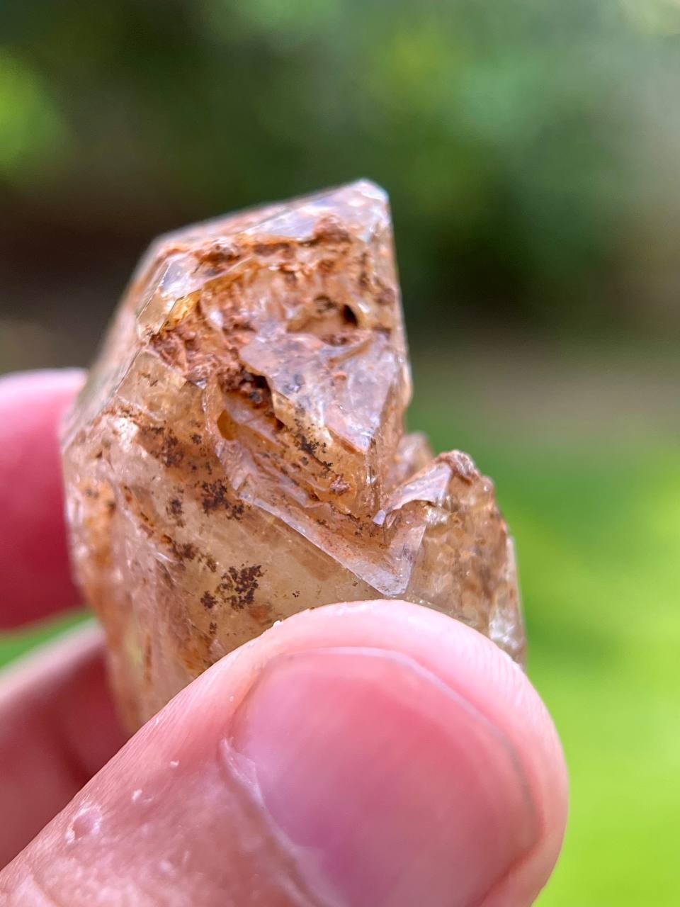 25 Grams Superb Fully Natural Clay Included Window / Fenster Quartz Crystal