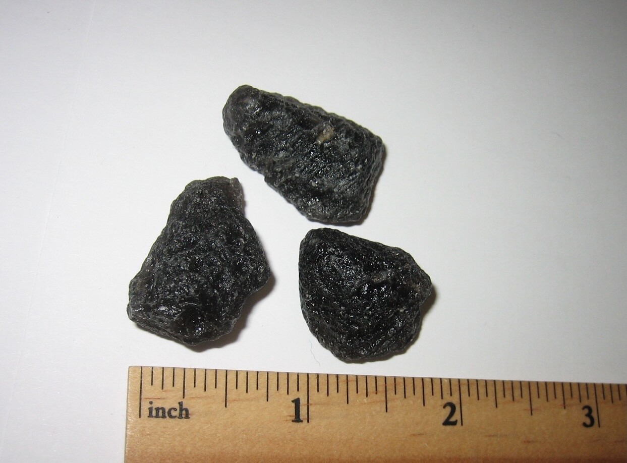 3 SMALL RARE 0.5-1″ AGNI MANI TEKTITE ( AGNIMANITITE ) TEKTITES INDONESIA 21g *3