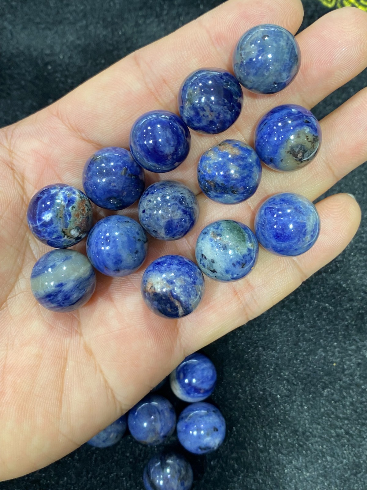 10pcs Natural sodalite Sphere Carved Quartz Crystal ball 15mm reiki healing Gift