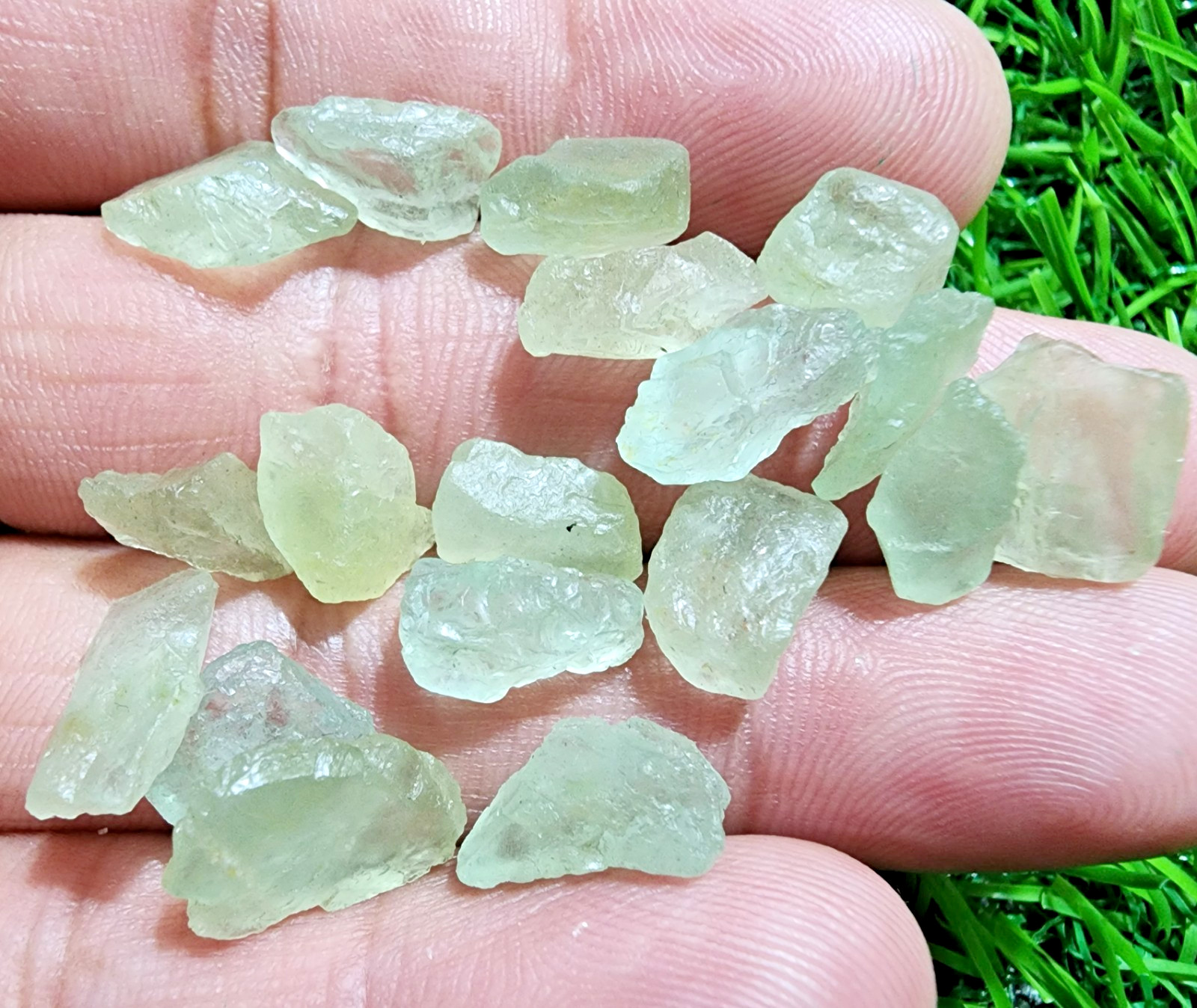 AAA+ Aquamarine Gemstone Rough 18 Pieces Lot 9-13mm Loose Stones Jewelry Making