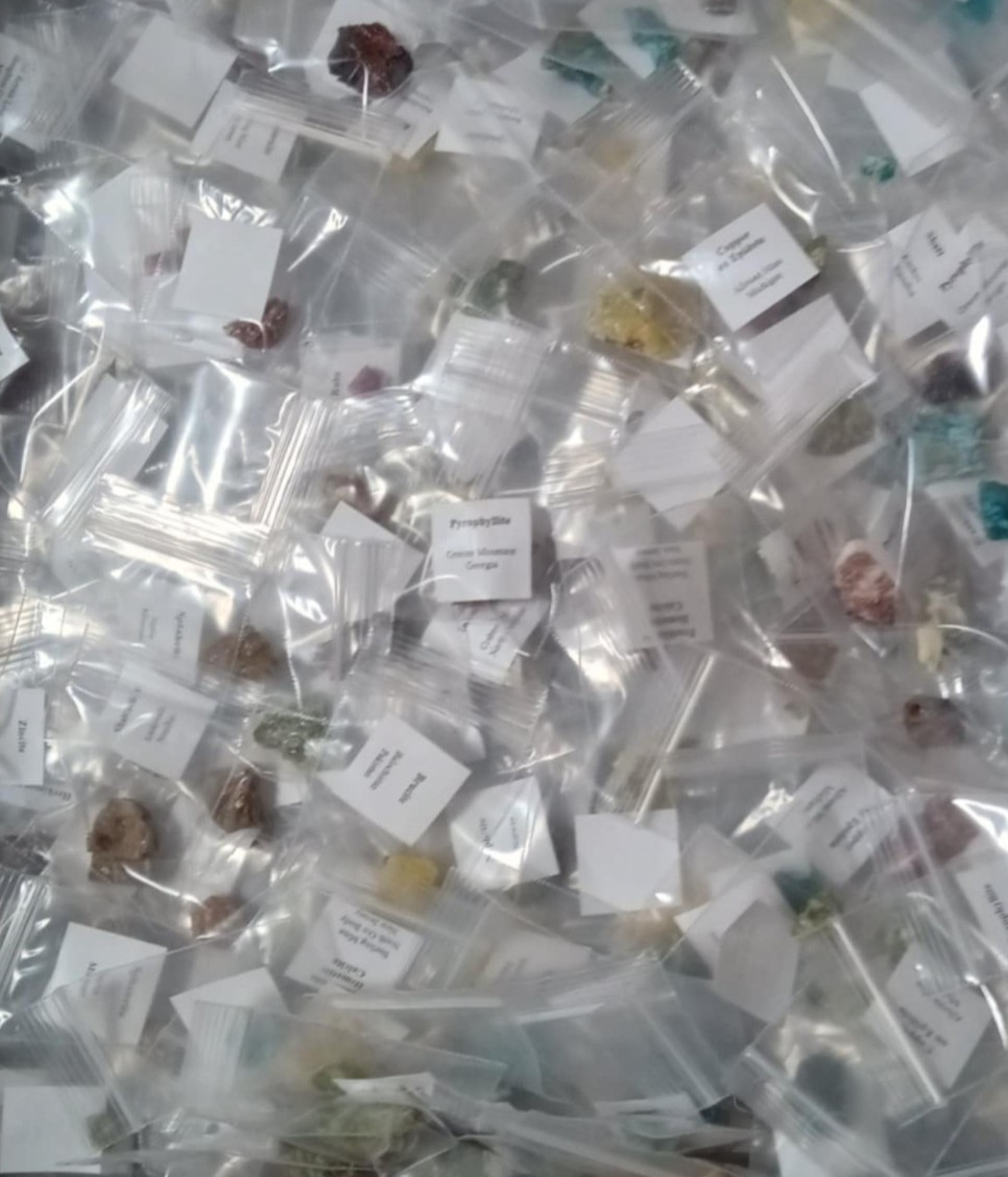 25 piece Bulk Micromount Thumbnail Mineral Collection