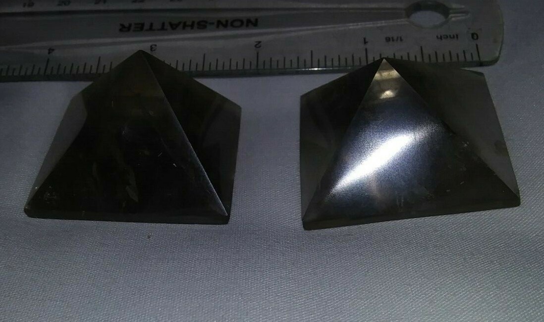 1 Polished Smoky Quartz Pyramid 1-1/2″ – 1-8/9″ Very Good – A Grade Madagascar