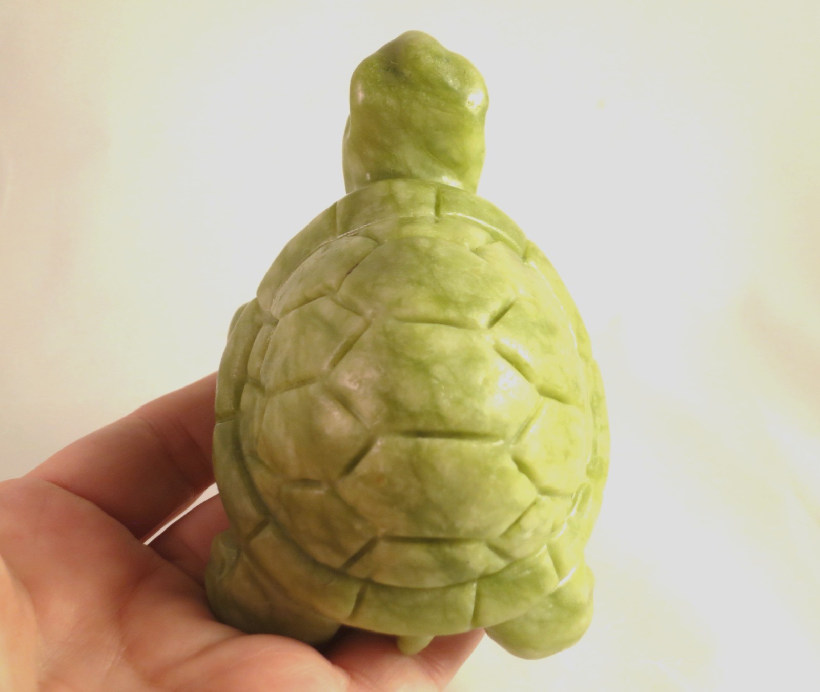 3.9″ GREEN SERPENTINE Carved and Polished TURTLE – PERU