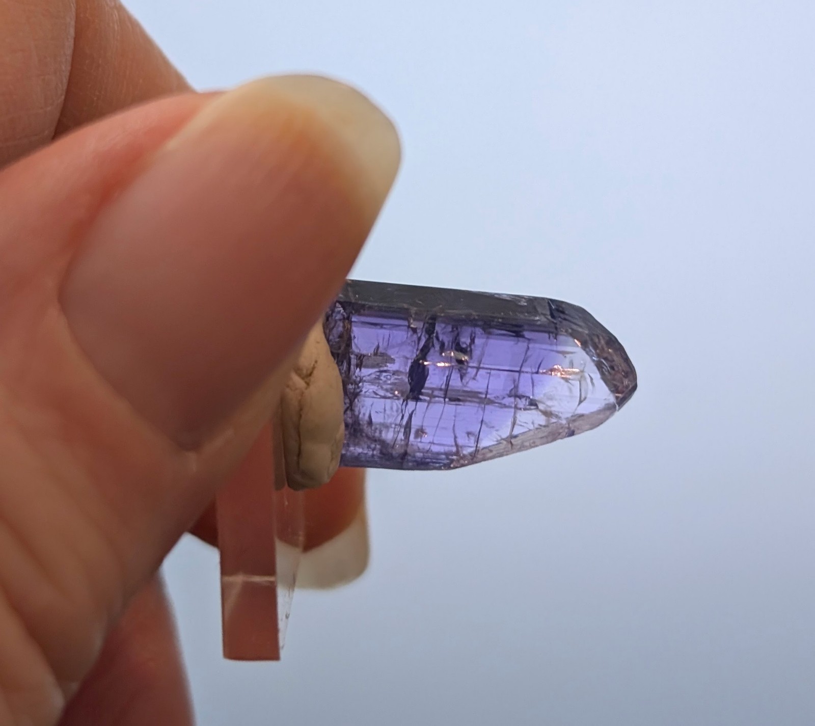 10.65 ct Natural Tanzanite Crystal – Blue/Violet Pleochroism – Merelani Tanzania