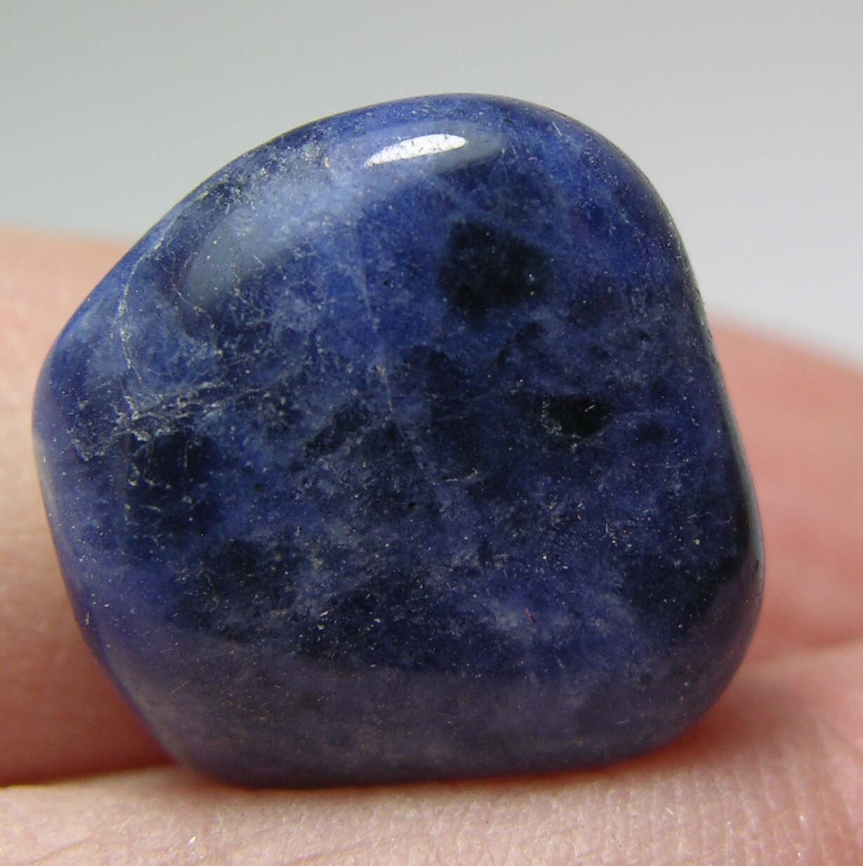 #6 14.20ct Africa 100% Natural Tumbled Rough Sodalite Specimen 2.80g 16.00mm