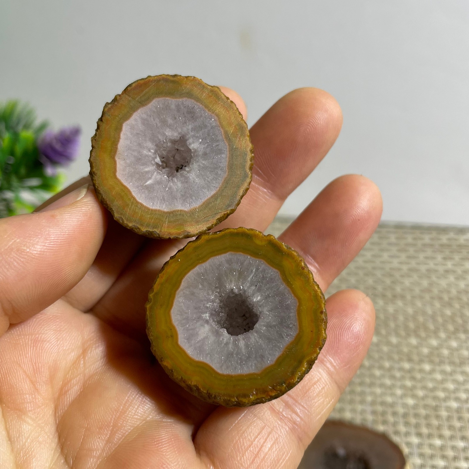 Natural cave Warring States red agate home decoration ornaments rough 46g