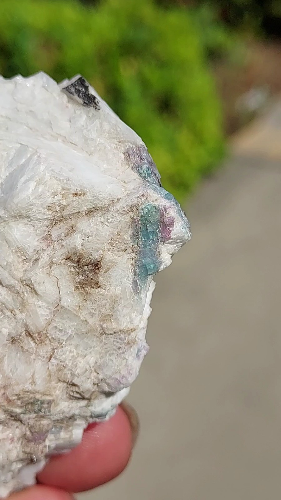 LARGE PARAIBA CUPRIAN BLUE PINK TOURMALINE COPPER BEARING BATALHA MINE BRAZIL