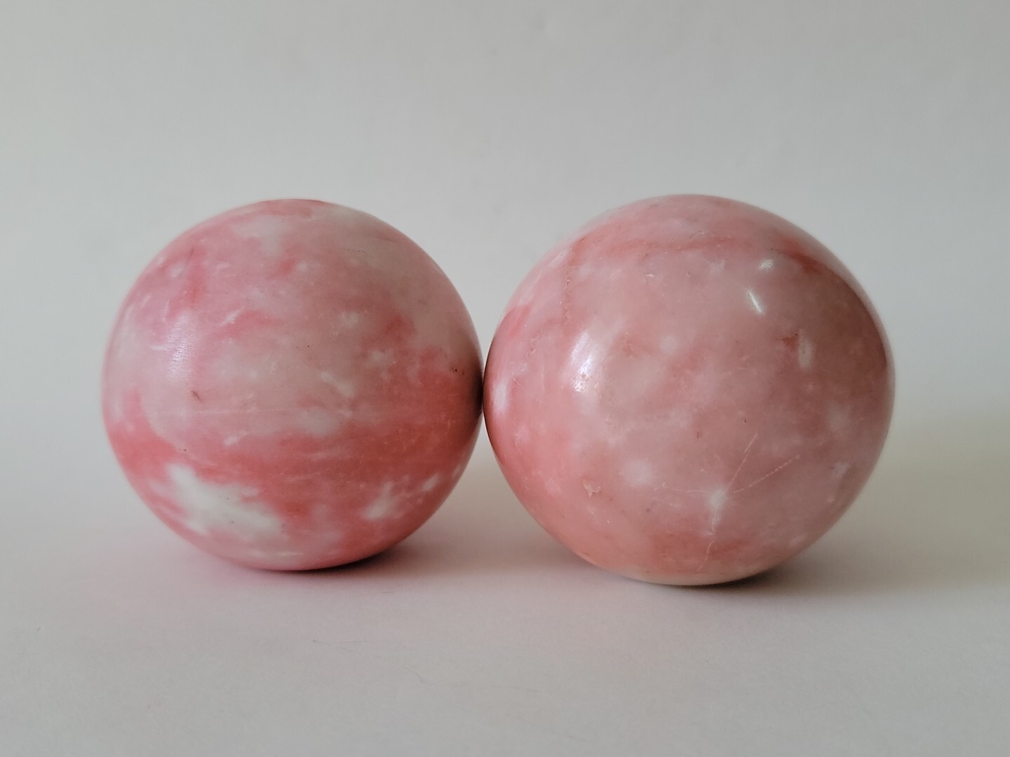 2 Vintage Pink Opal Alabaster Quartz Marble Stone Sphere Ball Orbs 2 3/8″