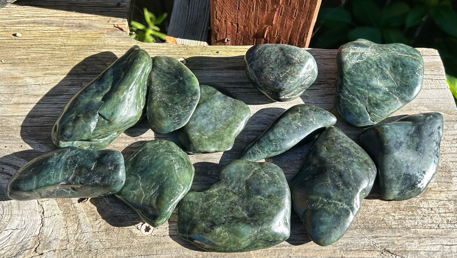 Big Sur Nephrite Jade Tumble Polished Lot Sm7 Large Stones Big Lot 1122 Grams