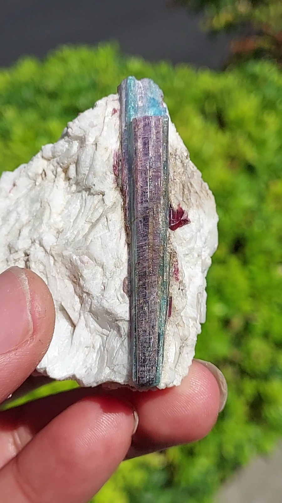 LARGE PARAIBA CUPRIAN BLUE PINK TOURMALINE COPPER BEARING BATALHA MINE BRAZIL