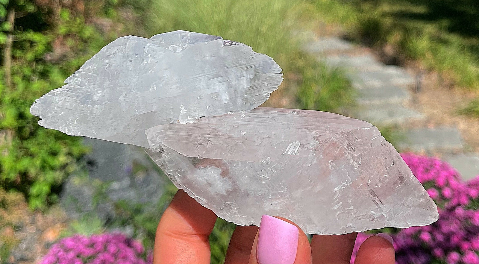 Beautiful Crystallized Gypsum Selenite Super Crystals Old Time Piece 12.5 Cm’s
