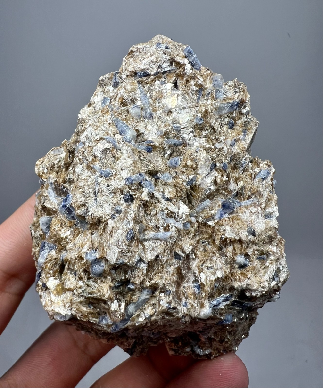 217 GM Sapphire Crystals On Mica Matrix – Badakhshan AFG – Combine Shipments