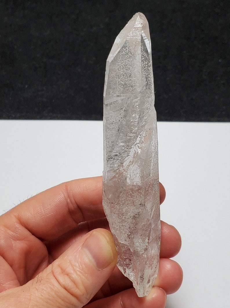 Lemurian Quartz Crystal: 4.5 Inches Long – Serra Do Cabral, Brazil – H72