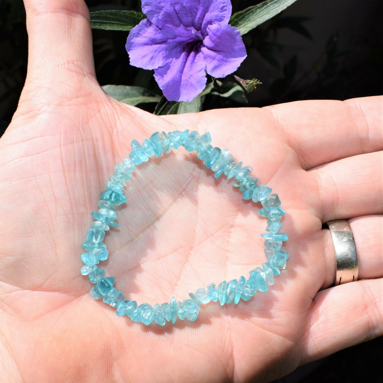 CHARGED Blue Apatite Crystal Chip Bracelet Polished Stretchy ENERGY REIKI