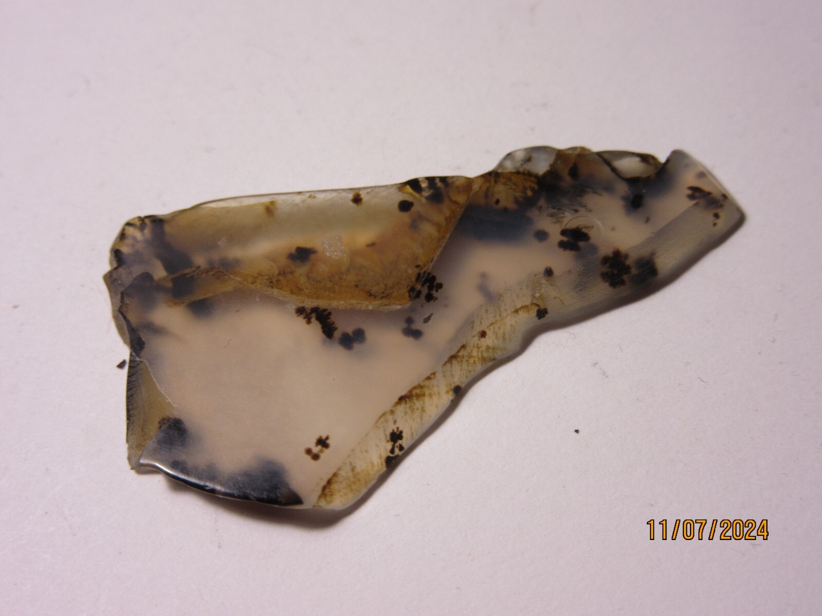 Montana Quartz Opaque Tumbled Agate Slice Collectible MQOAT-1.75