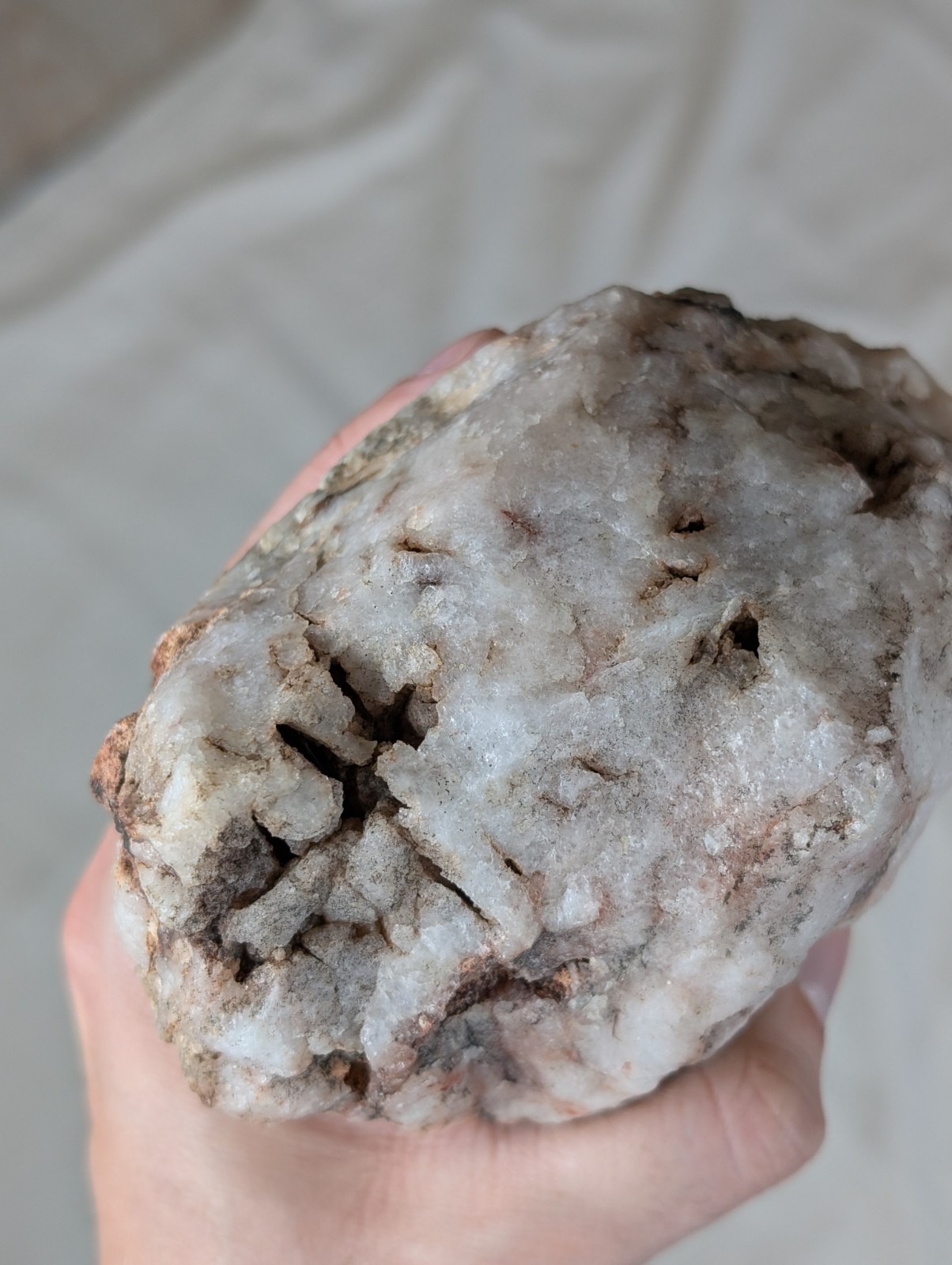 1.74kg Milky Quartz Raw Rock Natural Opaque Crystal Geode Red/Brown