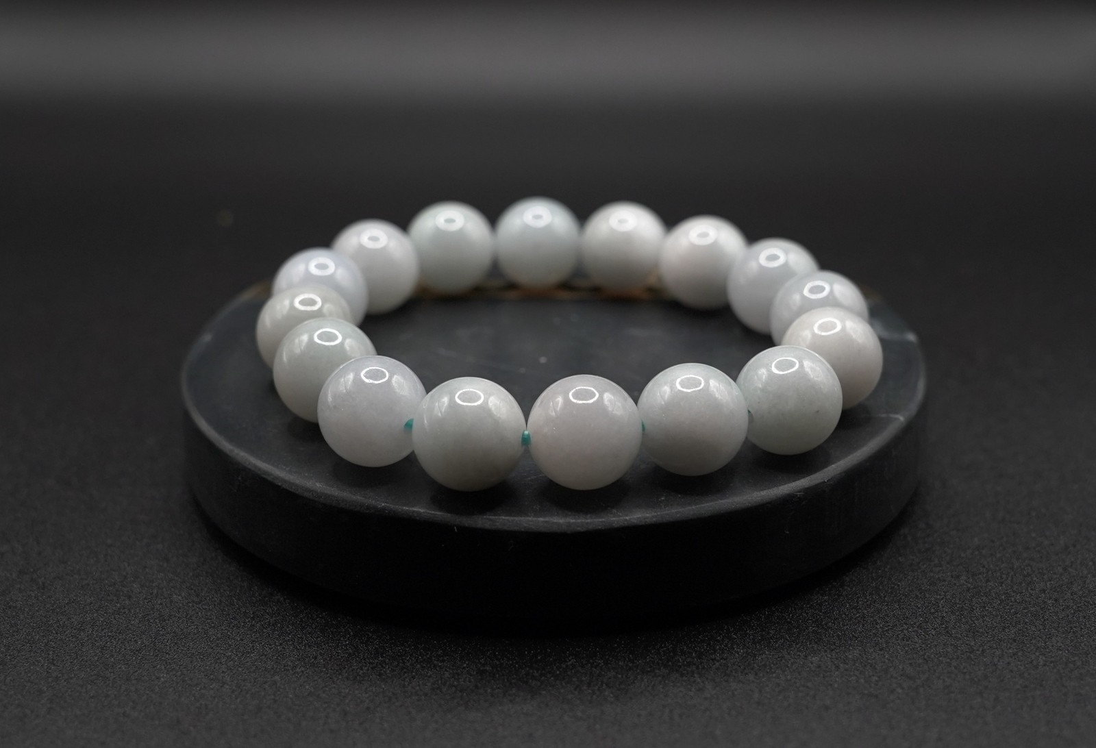 Premium Type A Natural Jadeite Bracelet – Ice Green Round Beads, High Polish Fin