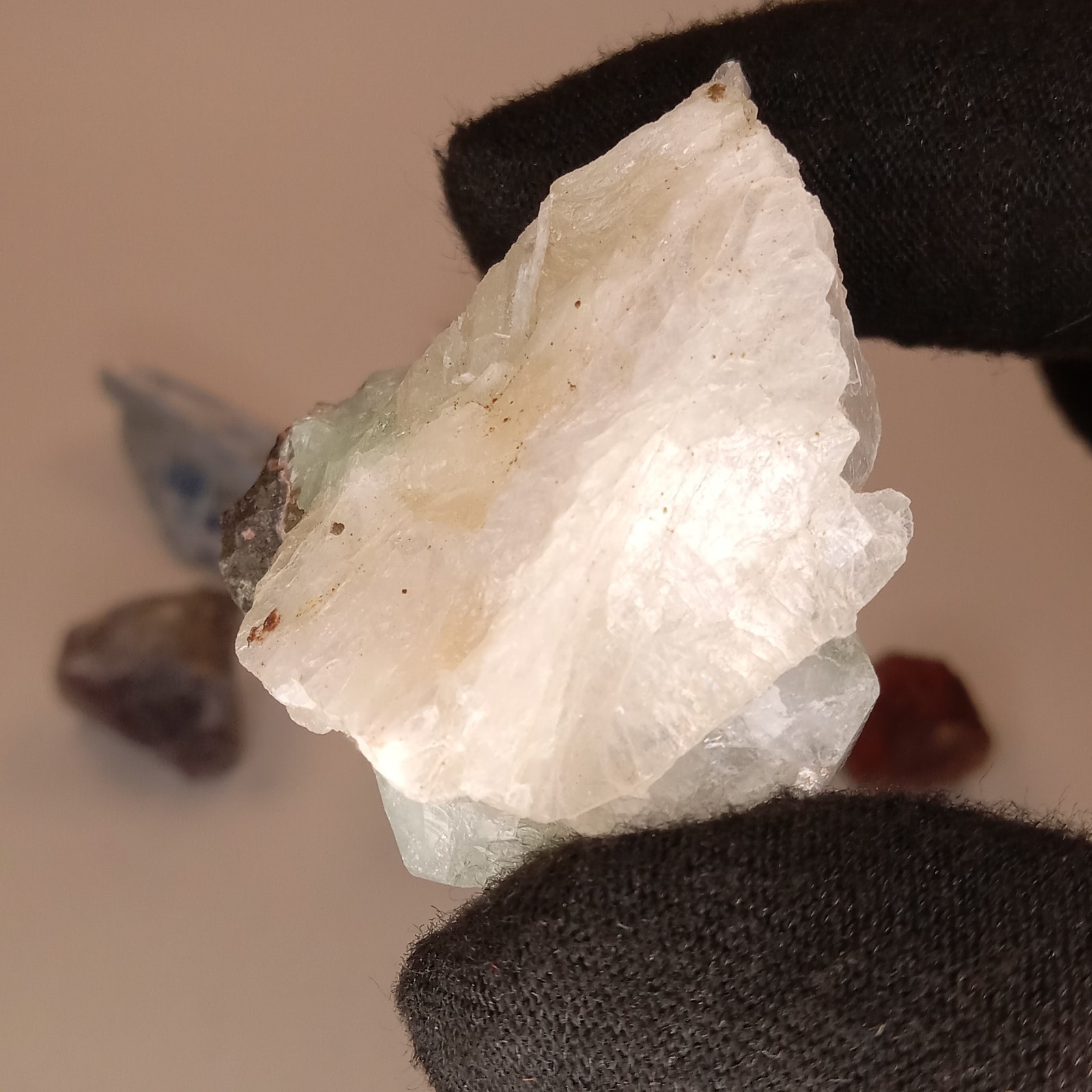 Mixed Mineral Specimen Lot 6pc Kyanite Apophyllite Garnet Stilbite I12