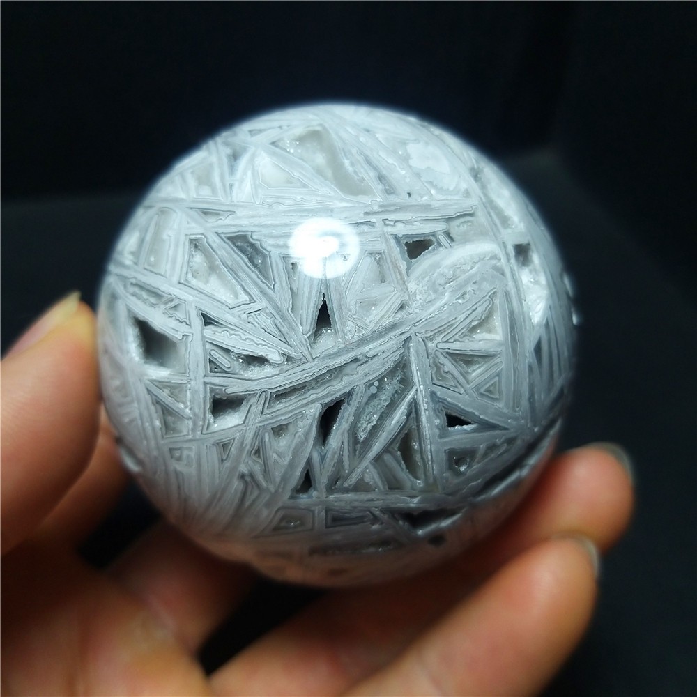 Rare 270.2G 61mm Natural Grid Agate Stone Sphere Ball Herling A434