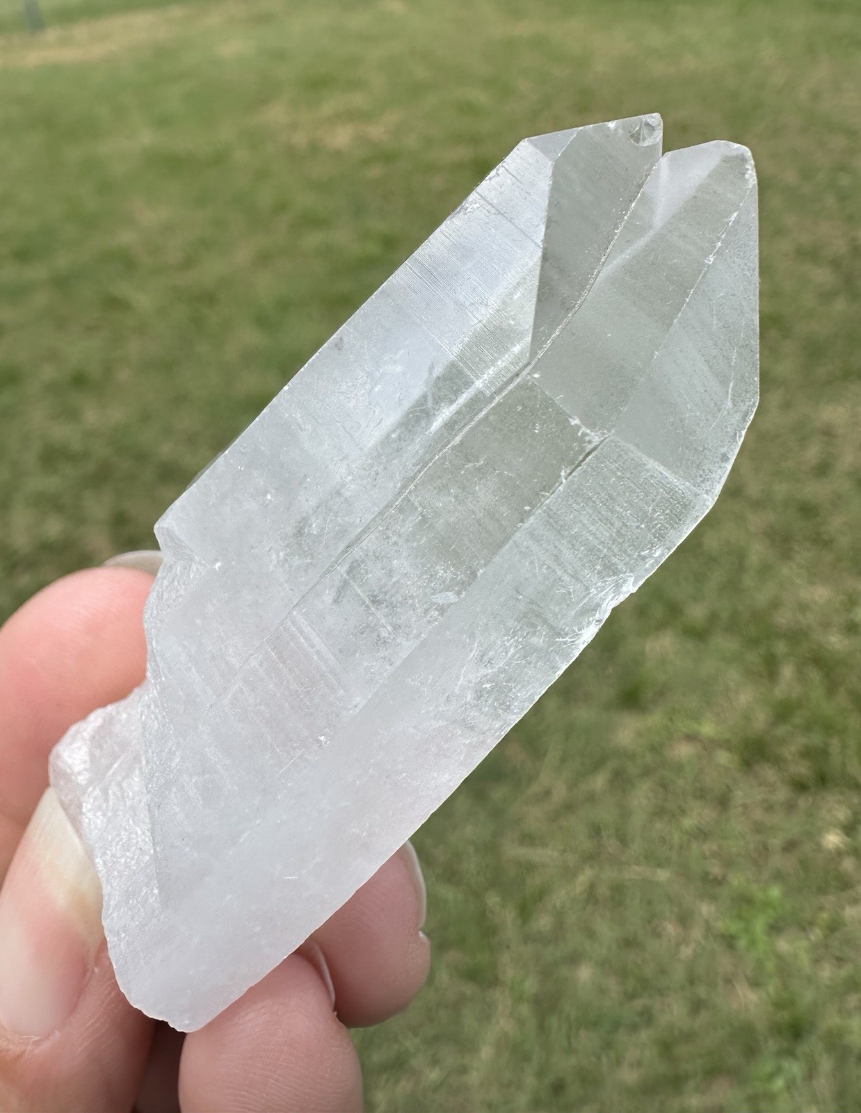 Arkansas Clear Quartz Lemurian Seed Crystal Parallel Twin Point Formation 1.7 oz
