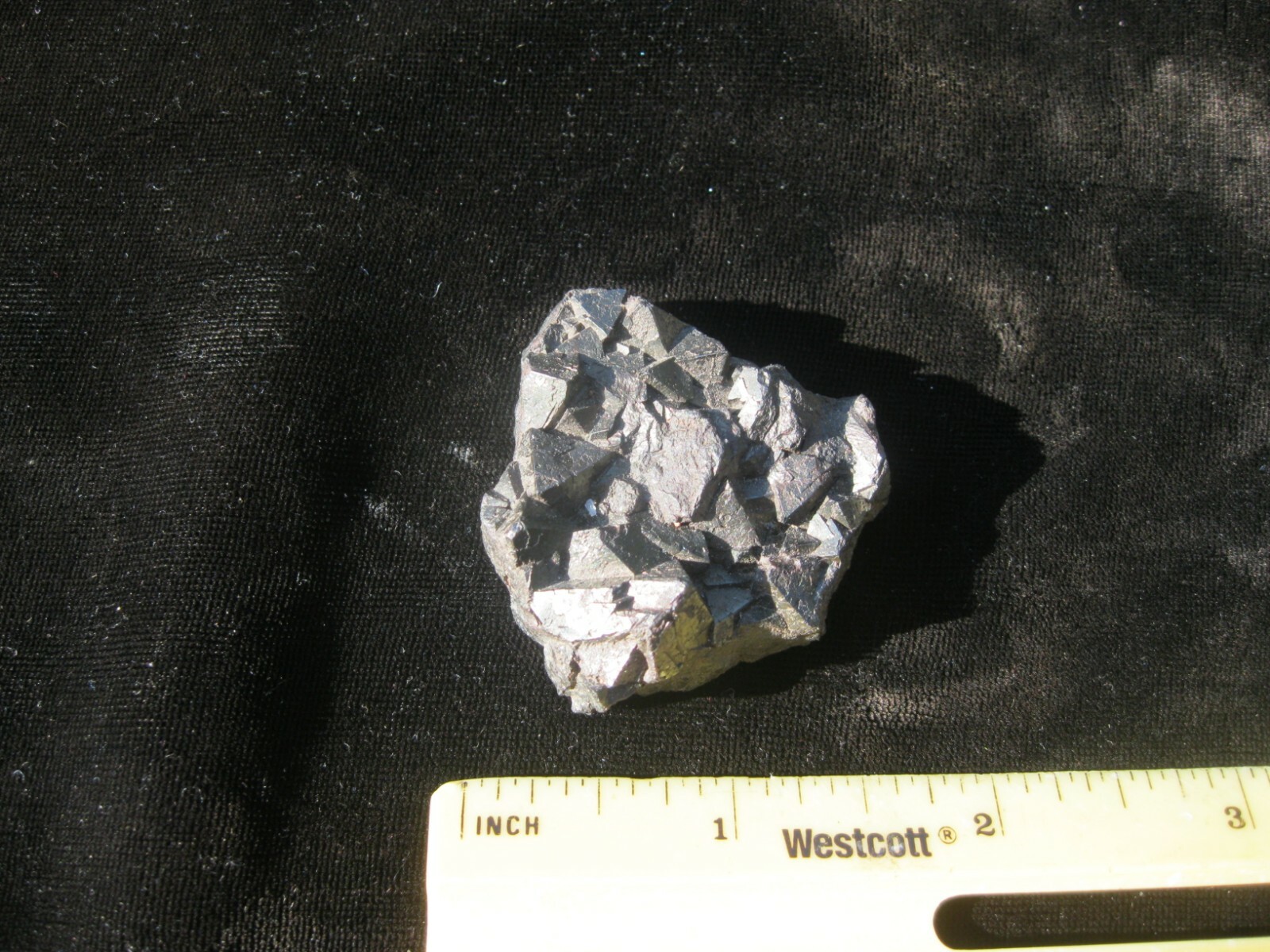 MAGNETITE, mineral, crystal 1 3/4 x 1 1/2 x 1/2″