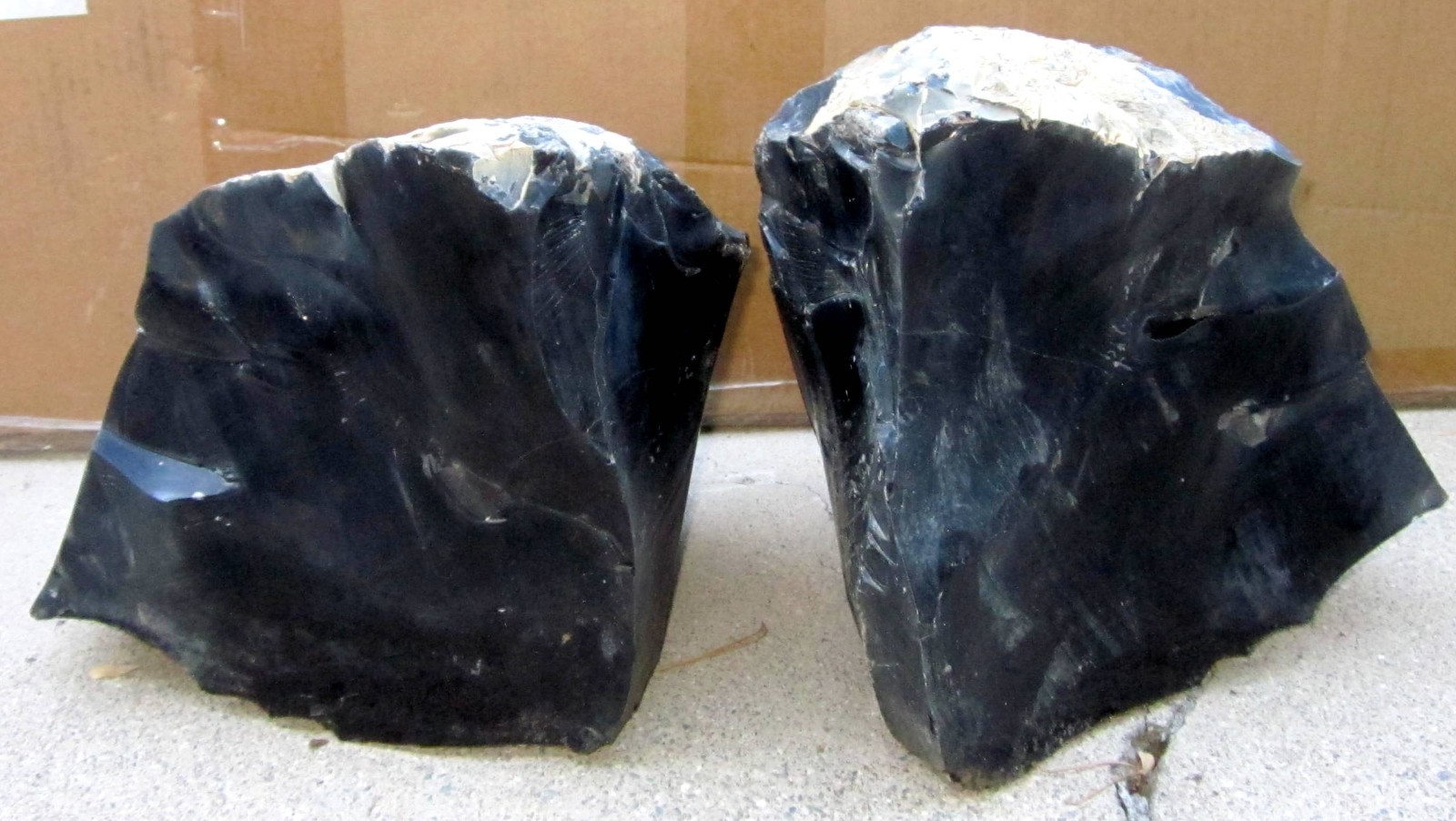 BLACK GLASS OBSIDIAN 42 LBS TOTAL 1 LG ROCK THAT SPLIT IN 2 PC NATURAL RAW ROUGH