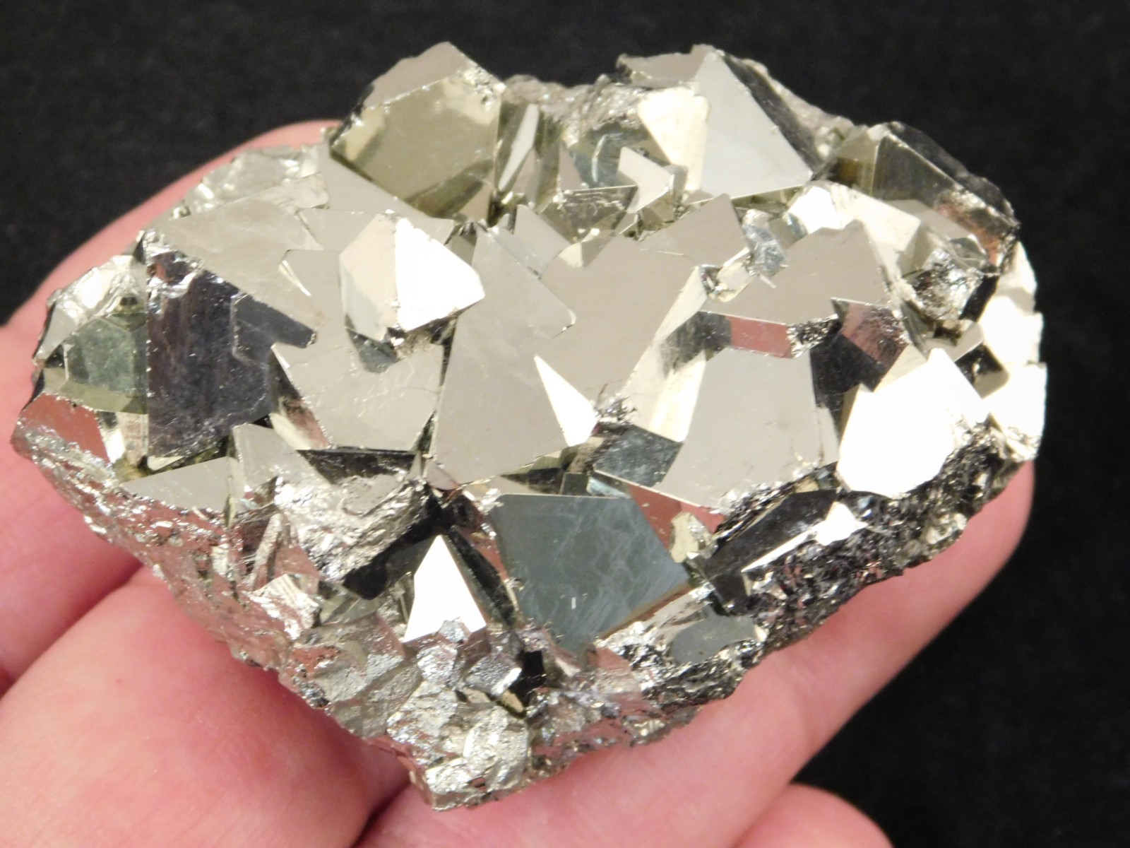 PYRAMID Shaped Crystals! Tetrahedron PYRITE Crystal Cluster Peru 184gr