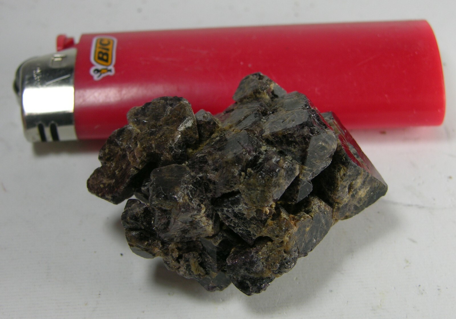 53g Vietnam 100% Natural Raw Octagonal Spinel Crystal Specimen 1 7/8 oz 51.00mm