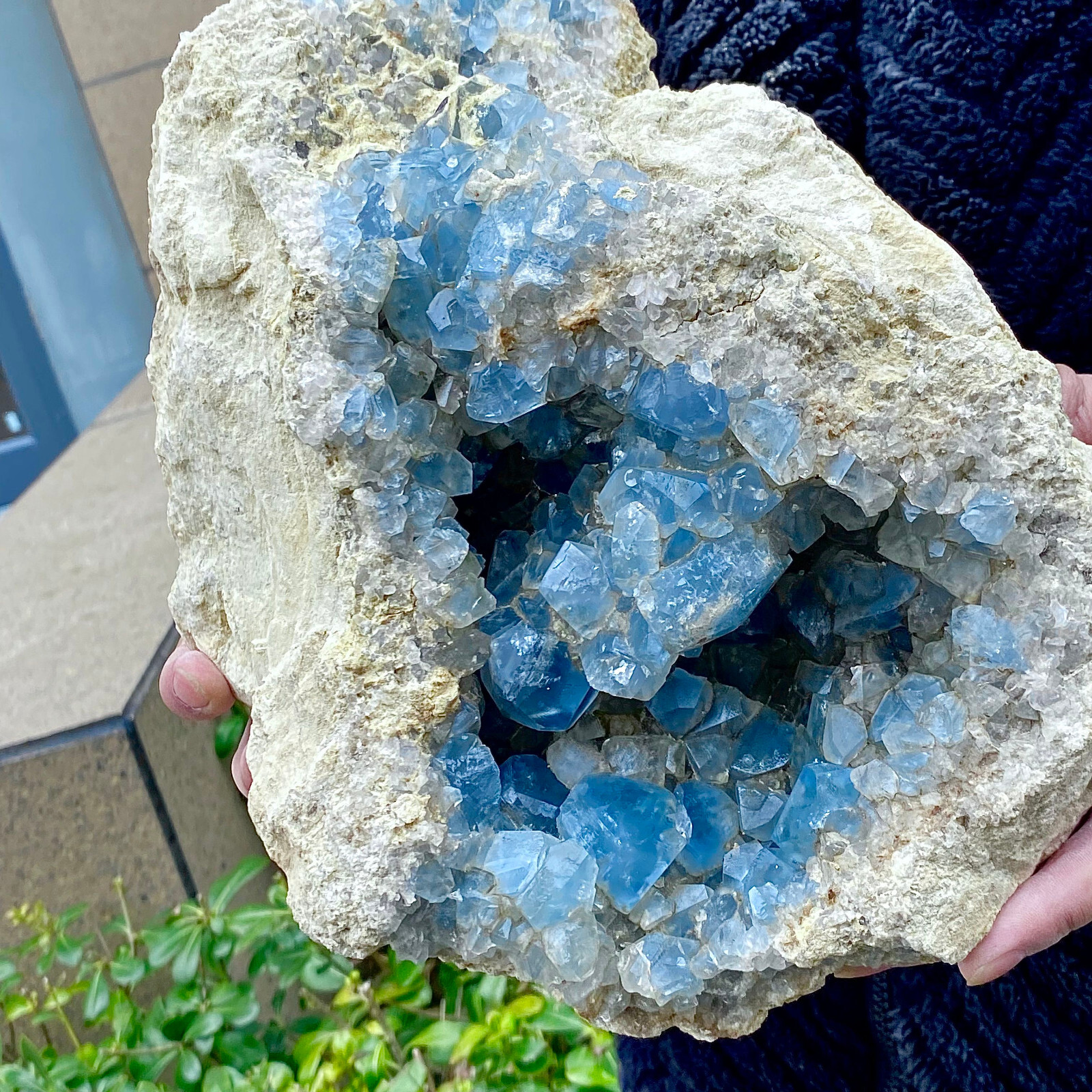 23.06LB Top natural blue crystal cave quartz crystal cave mineral specimens