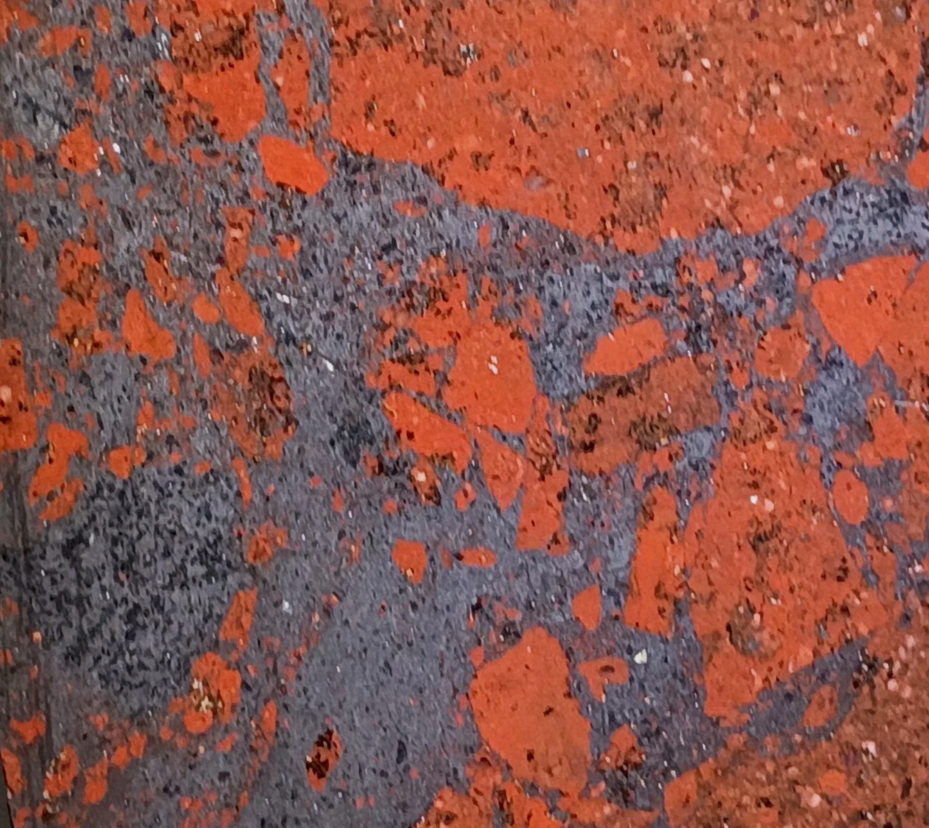 ​873g Pilot Knob Red Jasper Magnetite Breccia Iron Co MO Polished