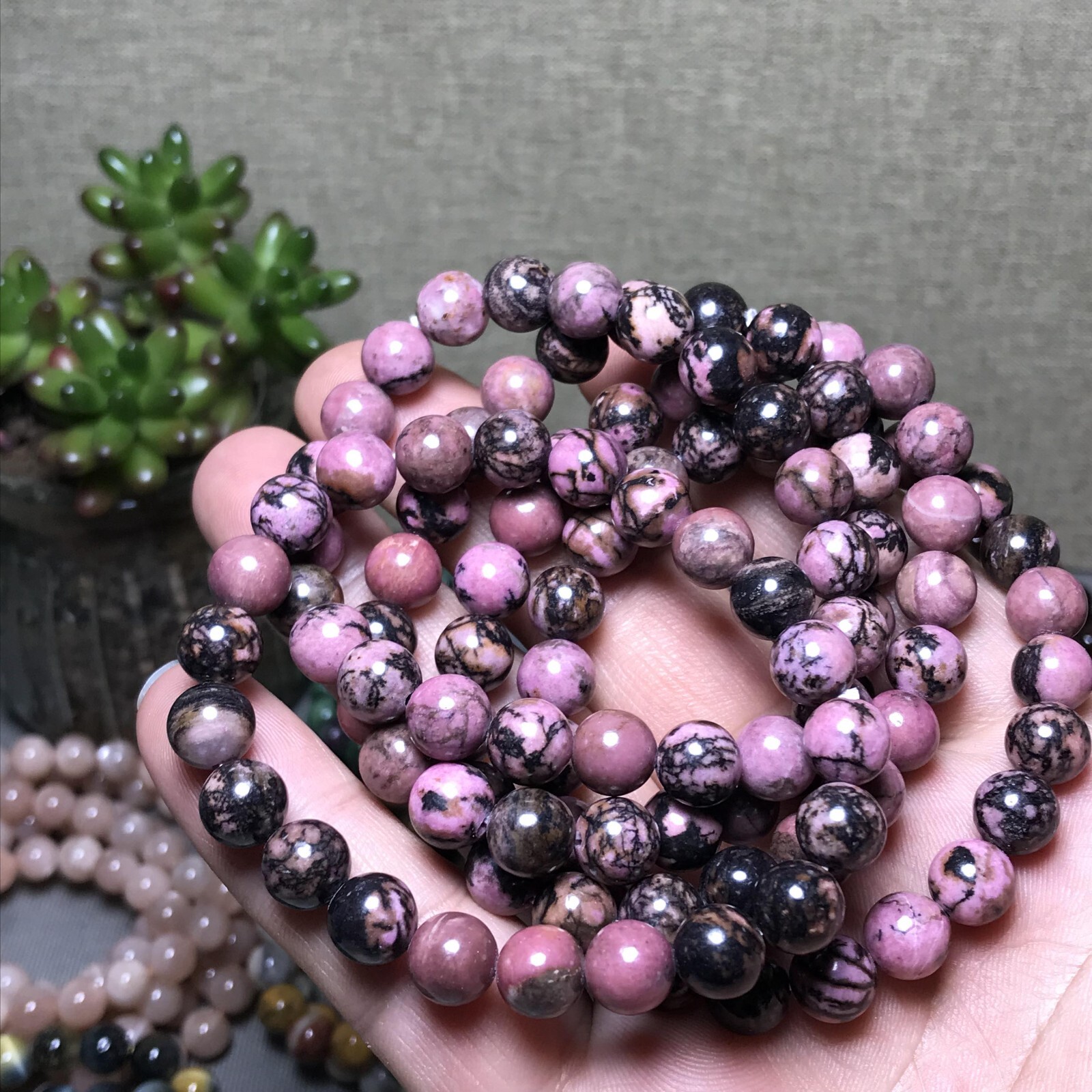 10Pcs Wholesal Natural Polish Red rose stone bracelets Crystal ball 8mm