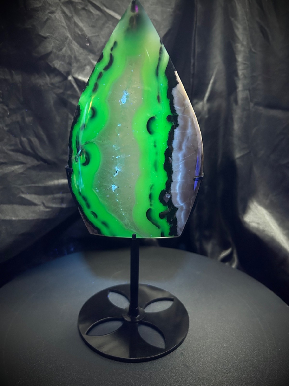 6.5″ Volcano Agate Ornament With Metal Stand 1lb 14.8oz (873 grams)