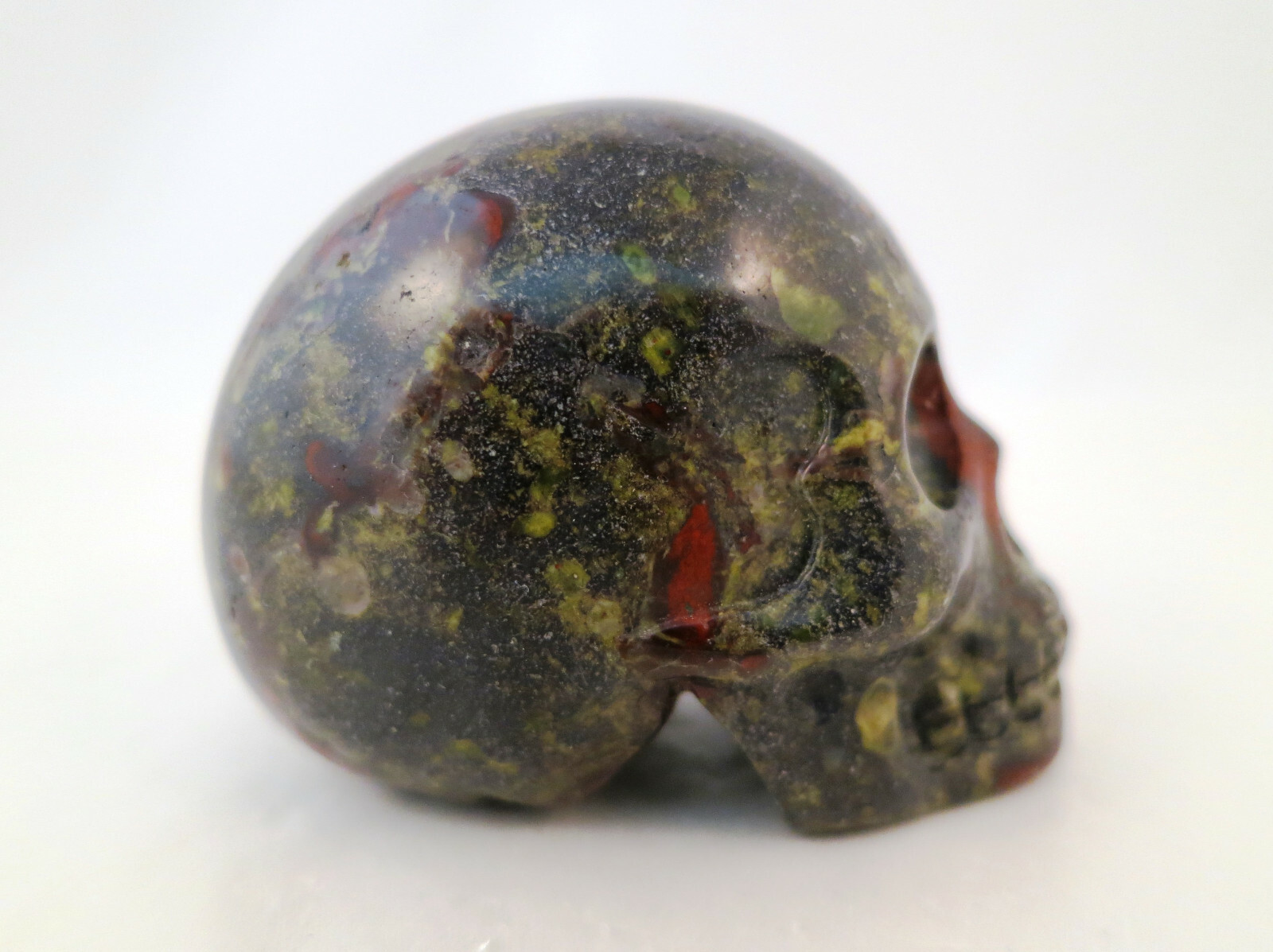 2.1″ DRAGON BLOODSTONE Carved and Polished SKULL