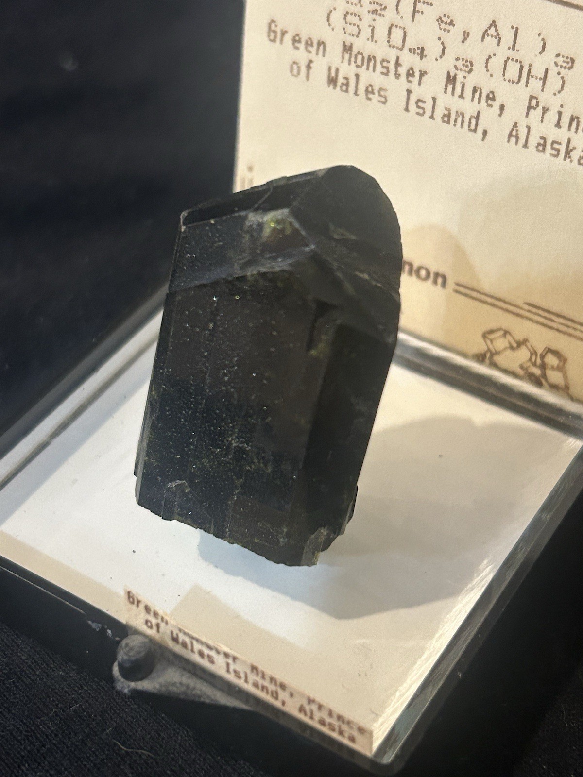 EPiDOTE Green Monster Mine, Prince of Wales Island, Alaska 3×2.5 Cm Xl Crystal