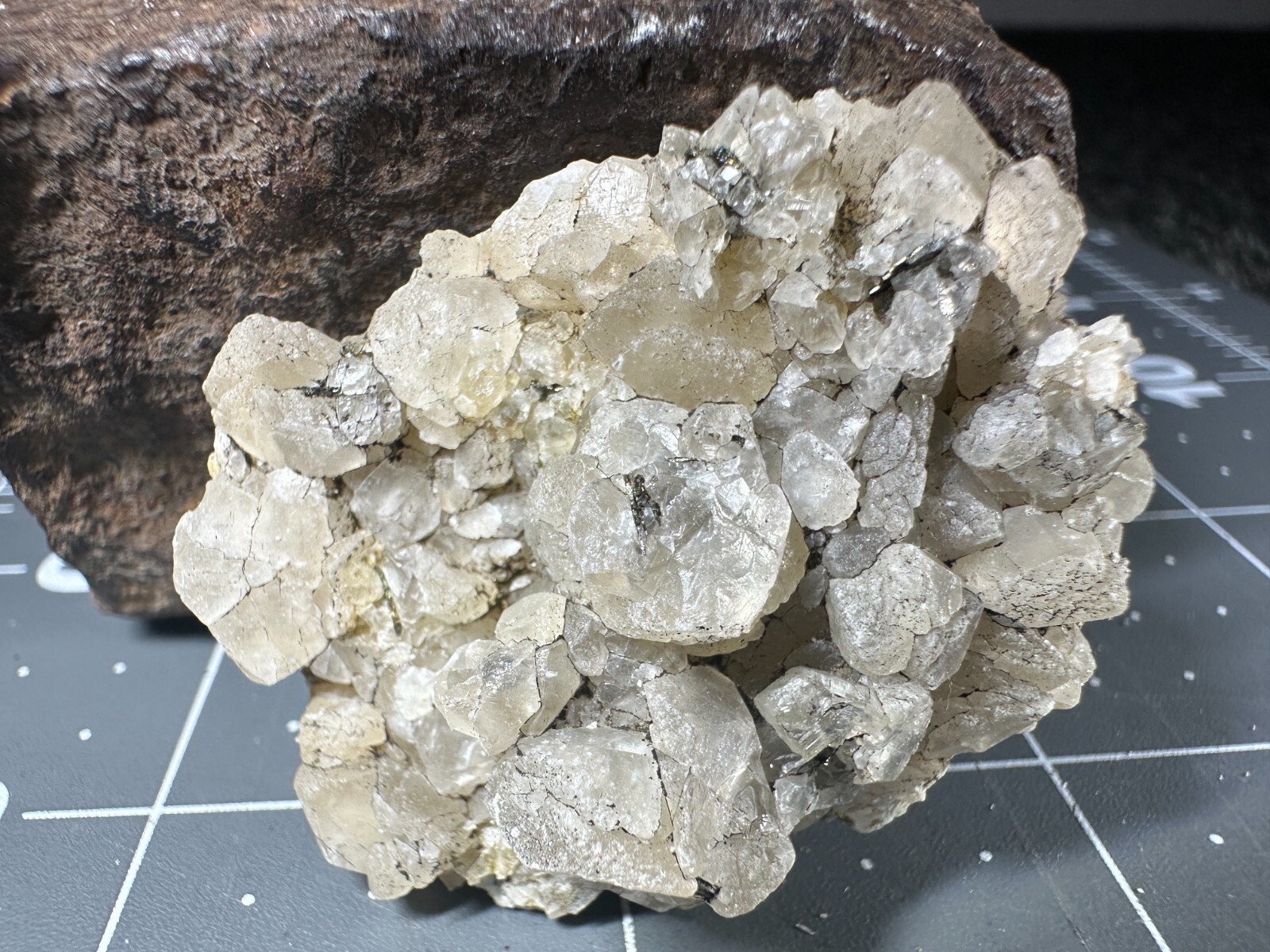 ➤ 1-5/8″ – UGLY CALCITE – Pretty ORANGE FLUORESCENT – Duenweg Mine MO -VIDEO➤447
