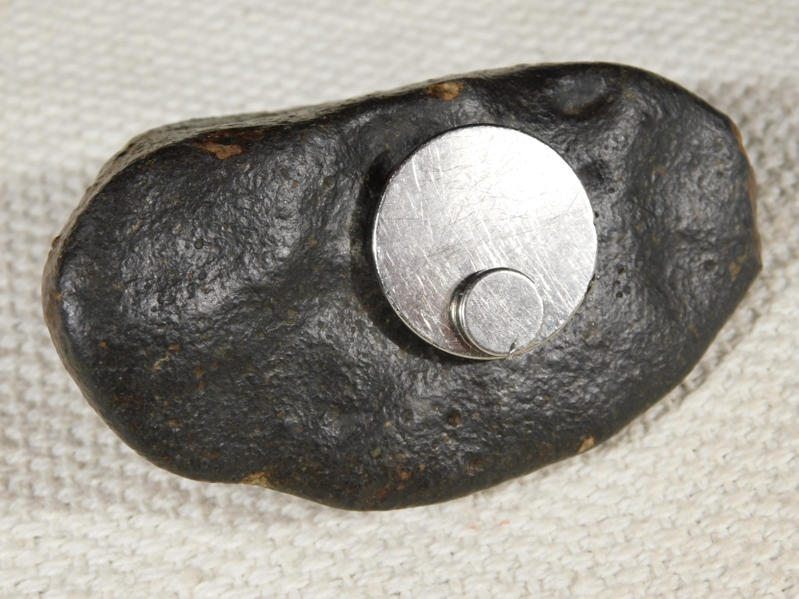 wOw! Stony METEORITE with DARK Fusion Crust and REGMAGLYPTS Libya 274gr