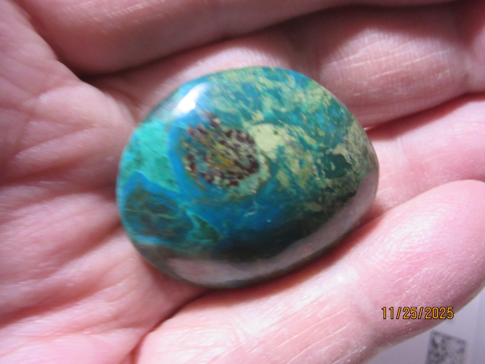 Tumbled Chrysocolla Multicolor 1 1/4 Inch Gemstone Collectible TCMGC-1.25