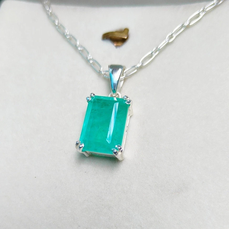 Natural Green Emerald 24 Ct 925 Silver Emerald Shape Pendant IGL Loose Gems 6LHP