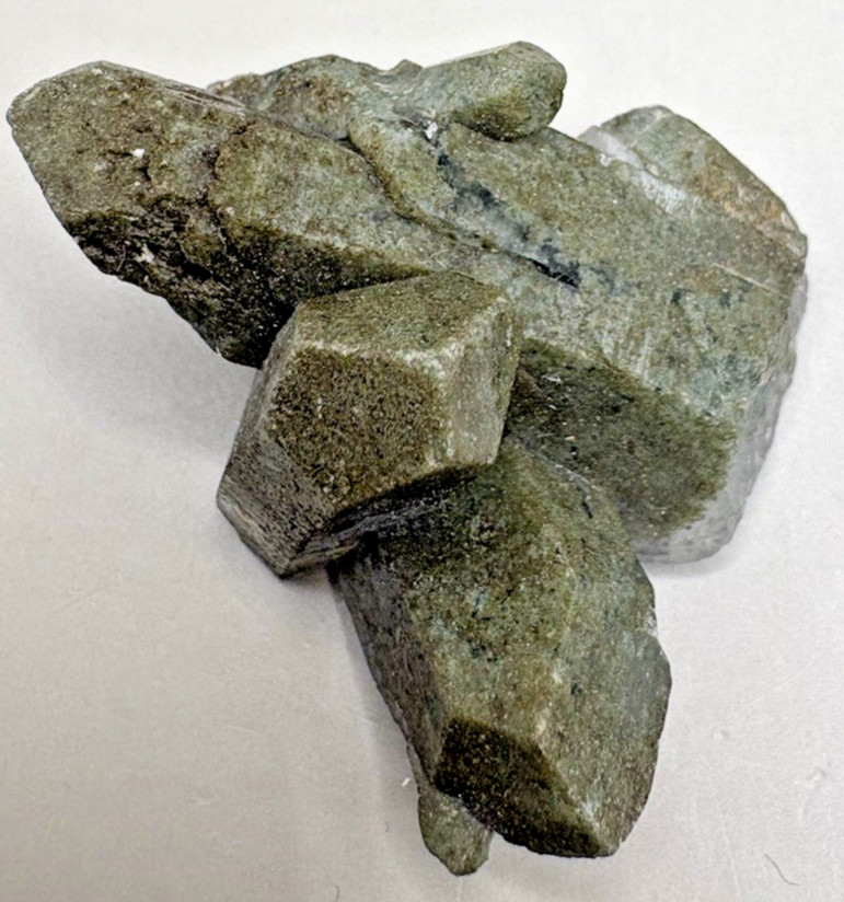 Natural Green Epidote Crystal Cluster Raw Mineral Specimen Collector Stone