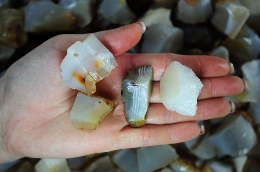 1/2 lb Agate Rough Stones – Natural Crystal Mineral Rock Tumbling (Mada)