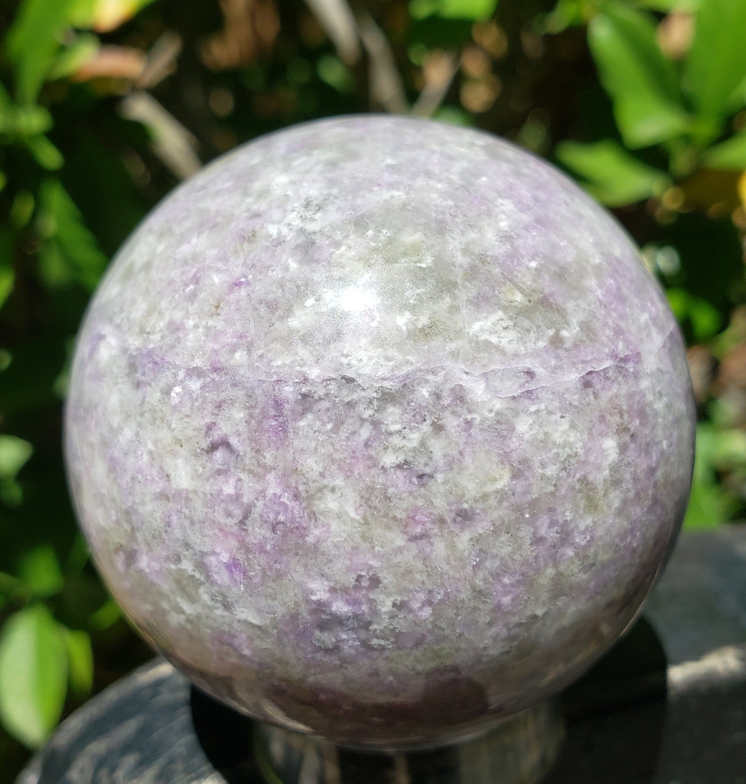 2.15″ Hackmanite Mineral Sphere Orb Ball STRONG UV, 220g or 7.76 oz